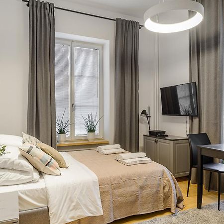 P&O Serviced Apartments Warecka Street Varsóvia Exterior foto